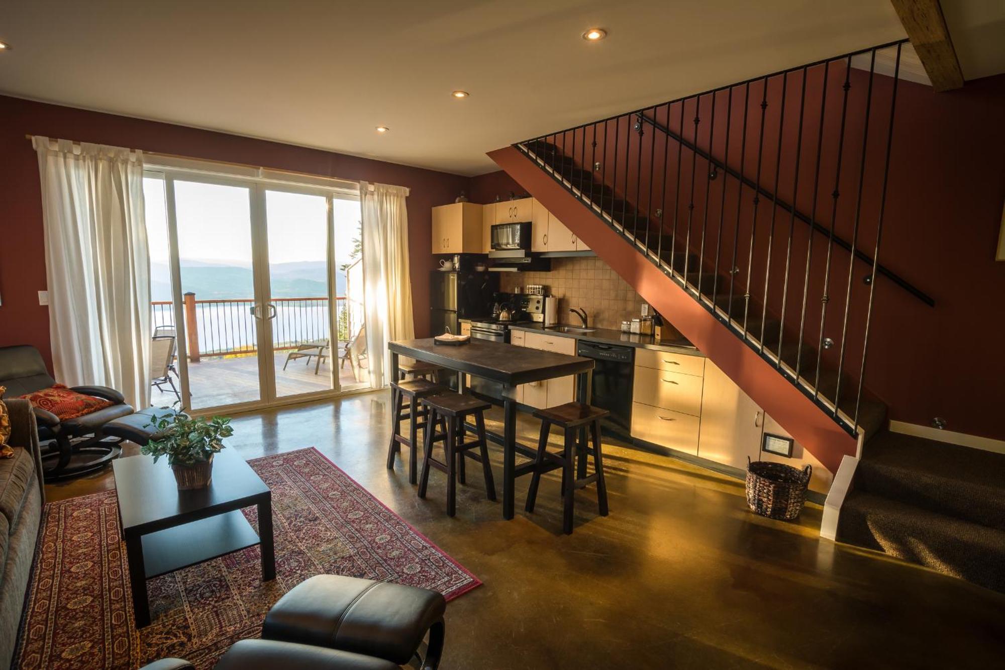 Crooked Tree Guest Suites Penticton Dış mekan fotoğraf