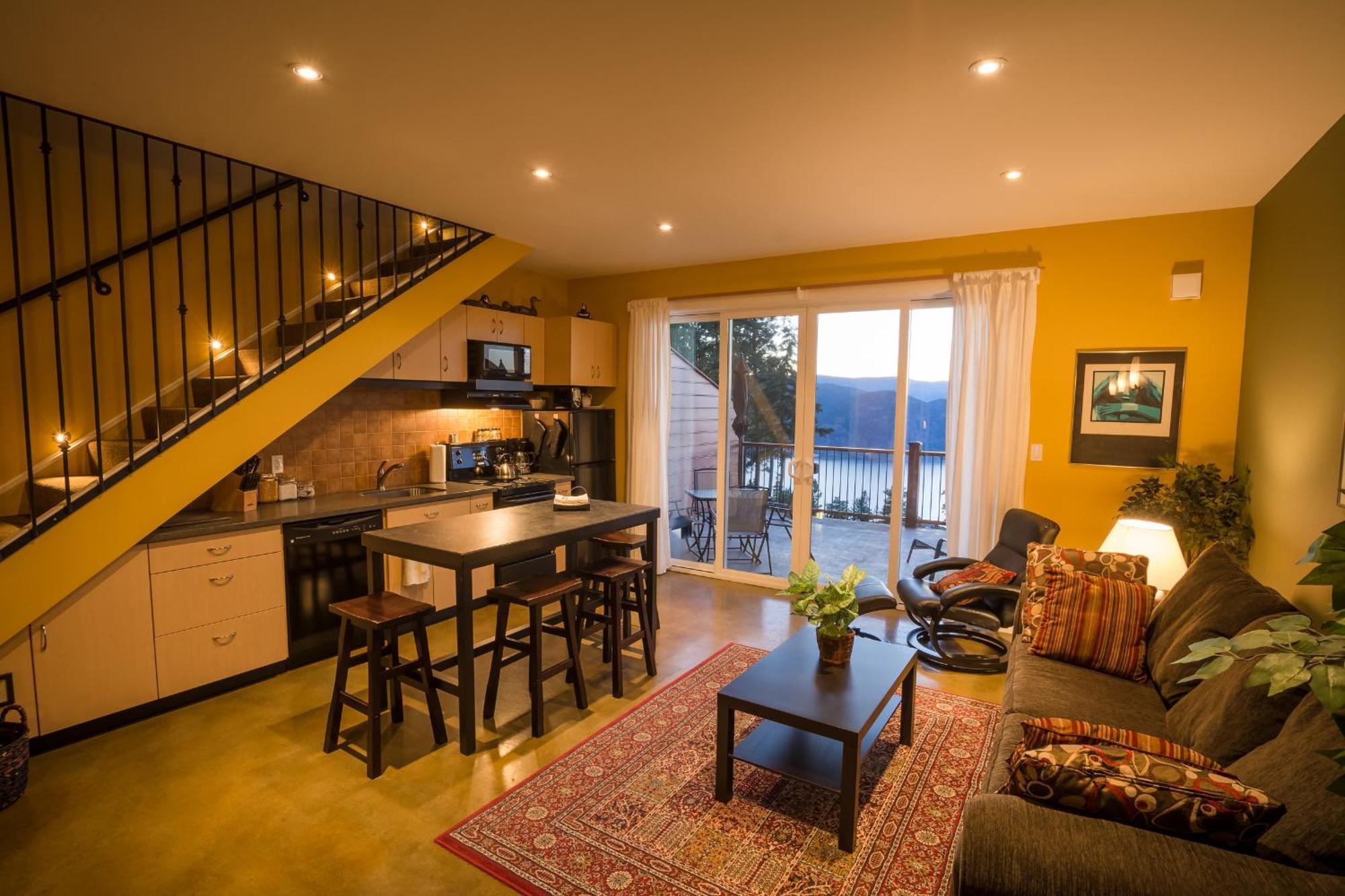 Crooked Tree Guest Suites Penticton Dış mekan fotoğraf